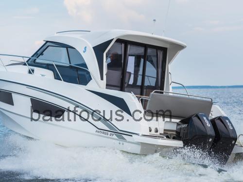 Beneteau Antares 27 Spesifikasjoner og anmeldelser